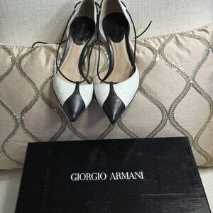 GIORGIO ARMANI (Pearl White/Black) Pumps